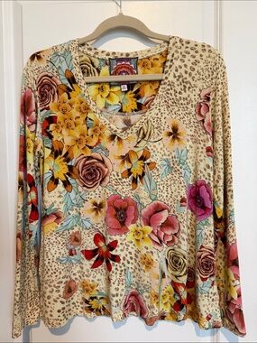 Johnny Was Beige Floral V-Neck Long Sleeve Top